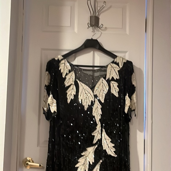 Vintage, 100% pure silk size 3X evening gown. Black and white. - Picture 2 of 16